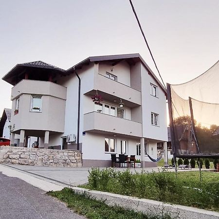 Apartmani Bilic Korenica Exterior foto